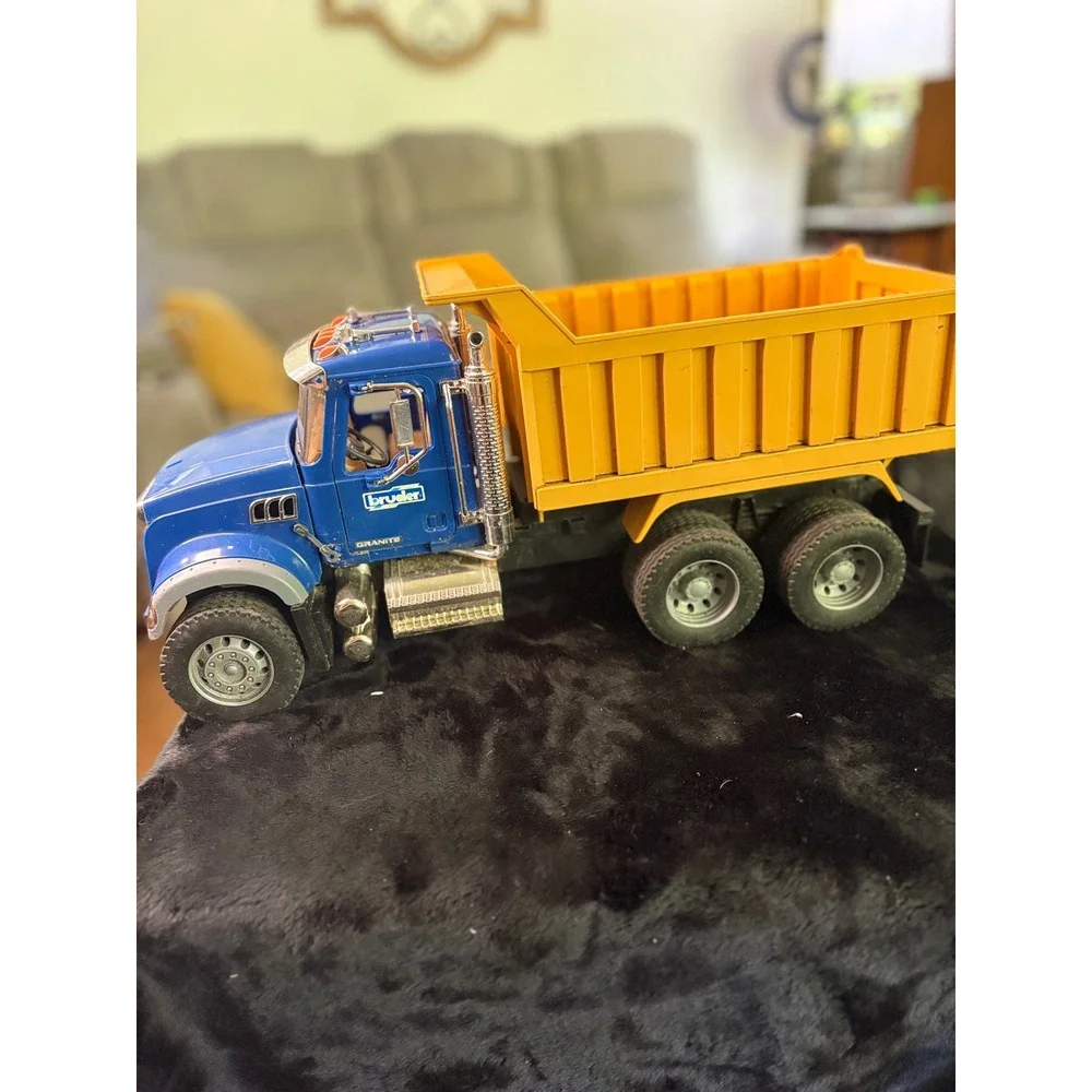 Bruder Mack Granite Dump Truck Blue Yellow Construction Toy Vehicle 02815